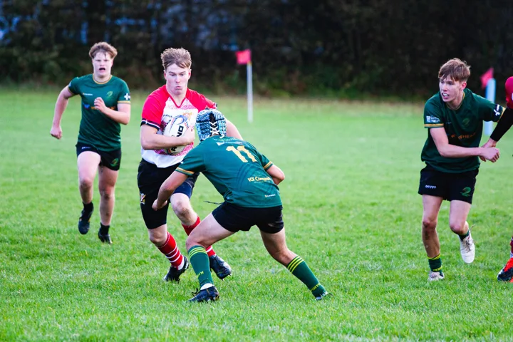 Green-shirt opposition, running — photograph by Monty Bray